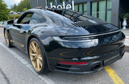Porsche 911 Carrera 4 - Imagen 3